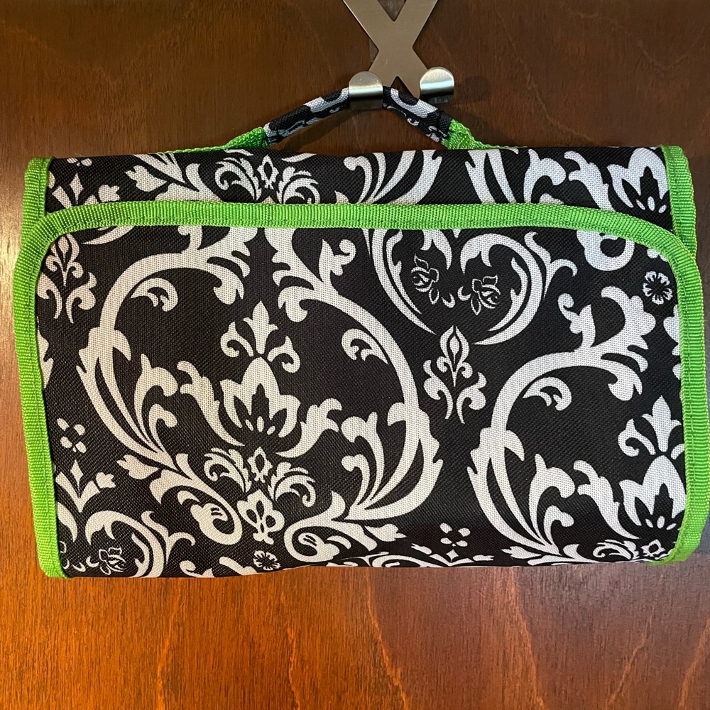 Hanging bag for toiletries or jewelry organization